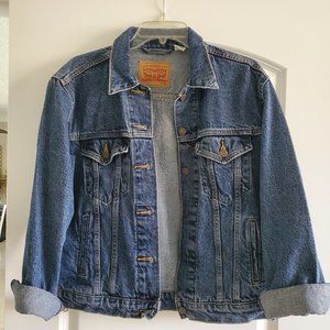 Levi’s Denim Medium Wash Jean Jacket M